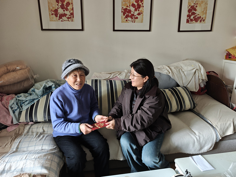 慰问退休职工_副本